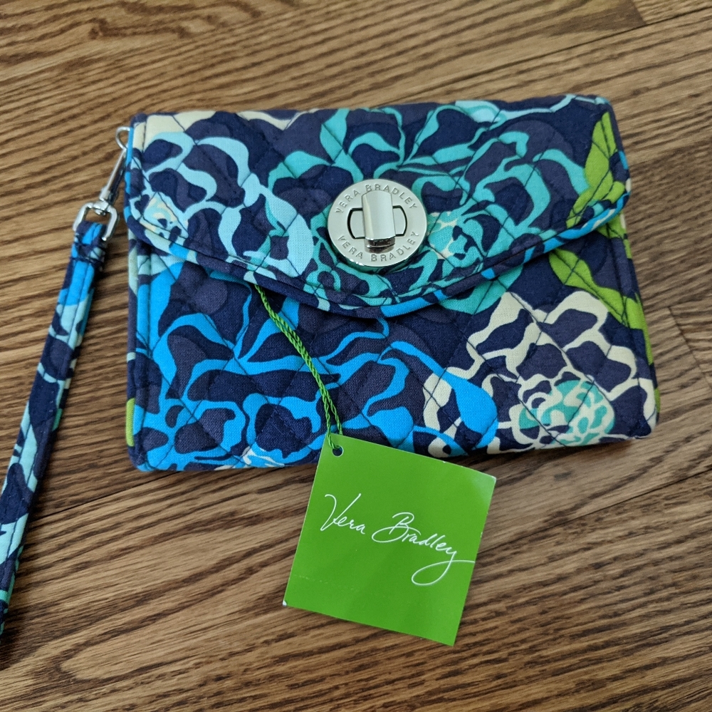 Vera Bradley Smartphone Wristlet